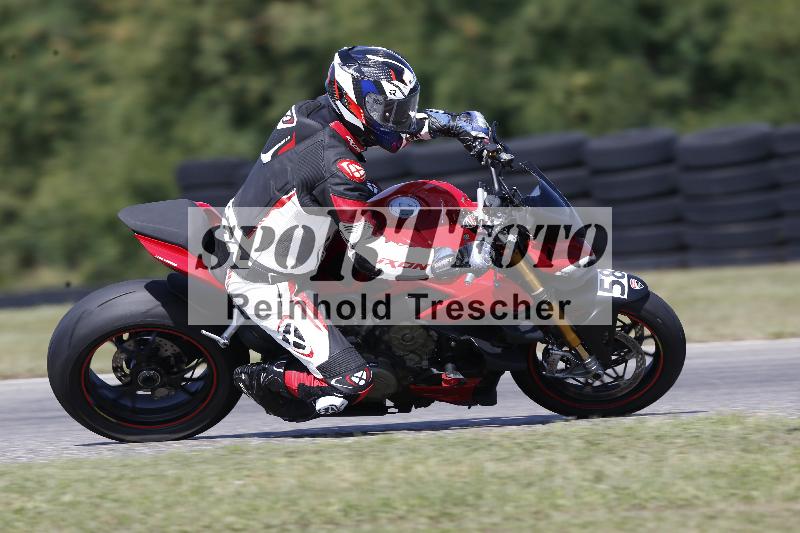 Archiv-2025/49 26.08.2025 Cornu Master School ADR/gruen-vert/58